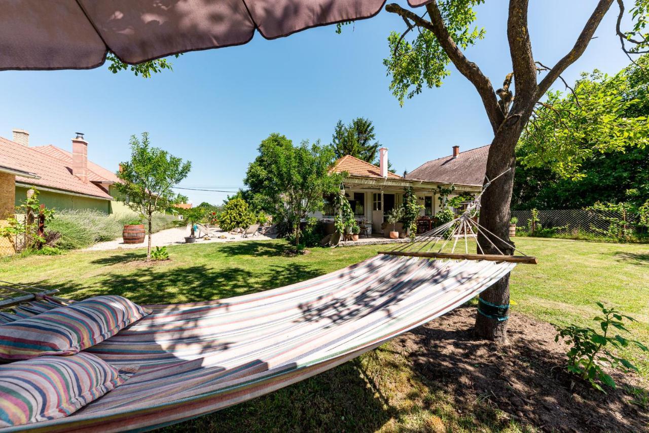 Berrybay Holidayhome Balatonkeresztúr Eksteriør bilde
